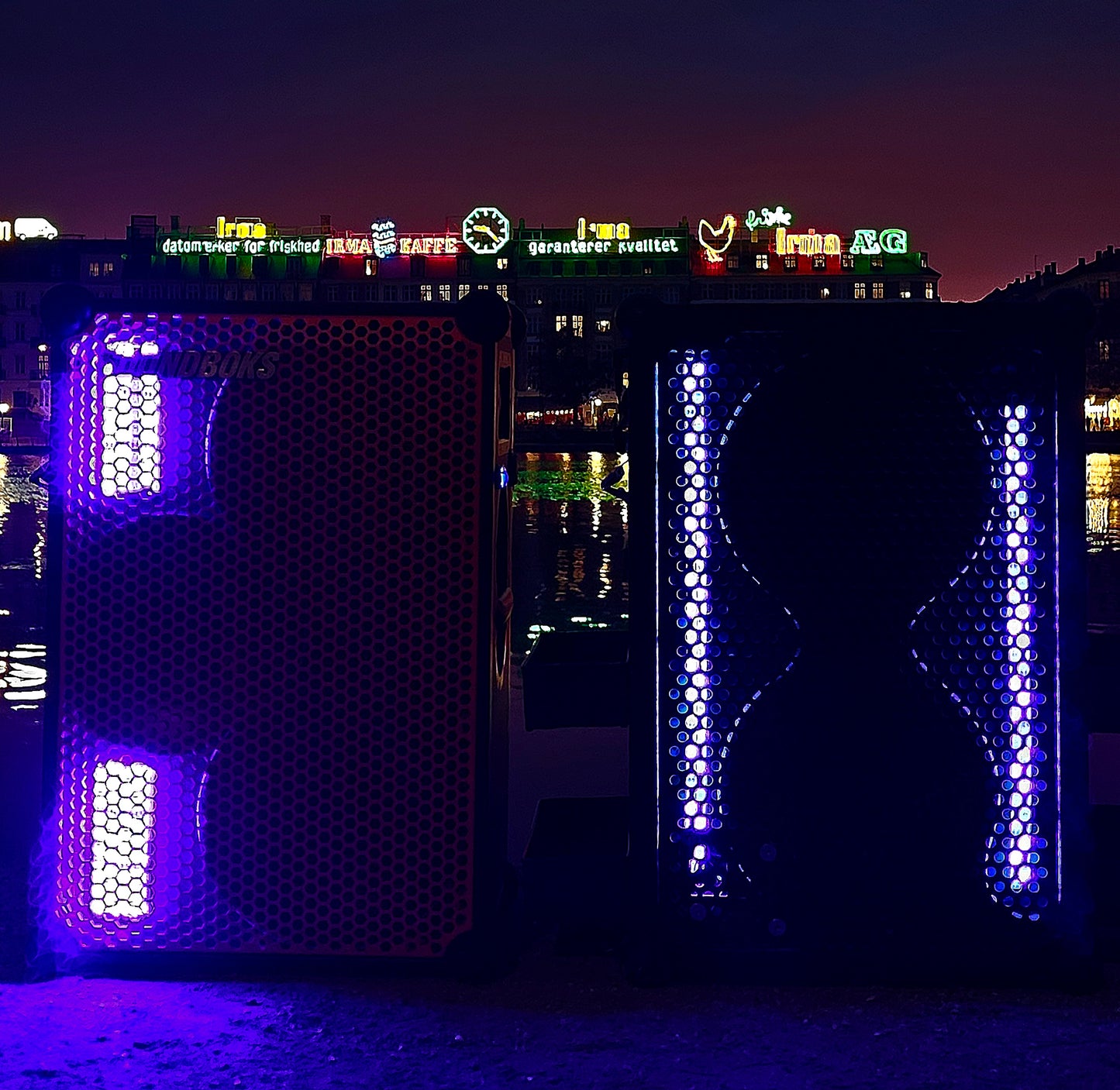 Ultraviolet "GLOW IN THE DARK" lys